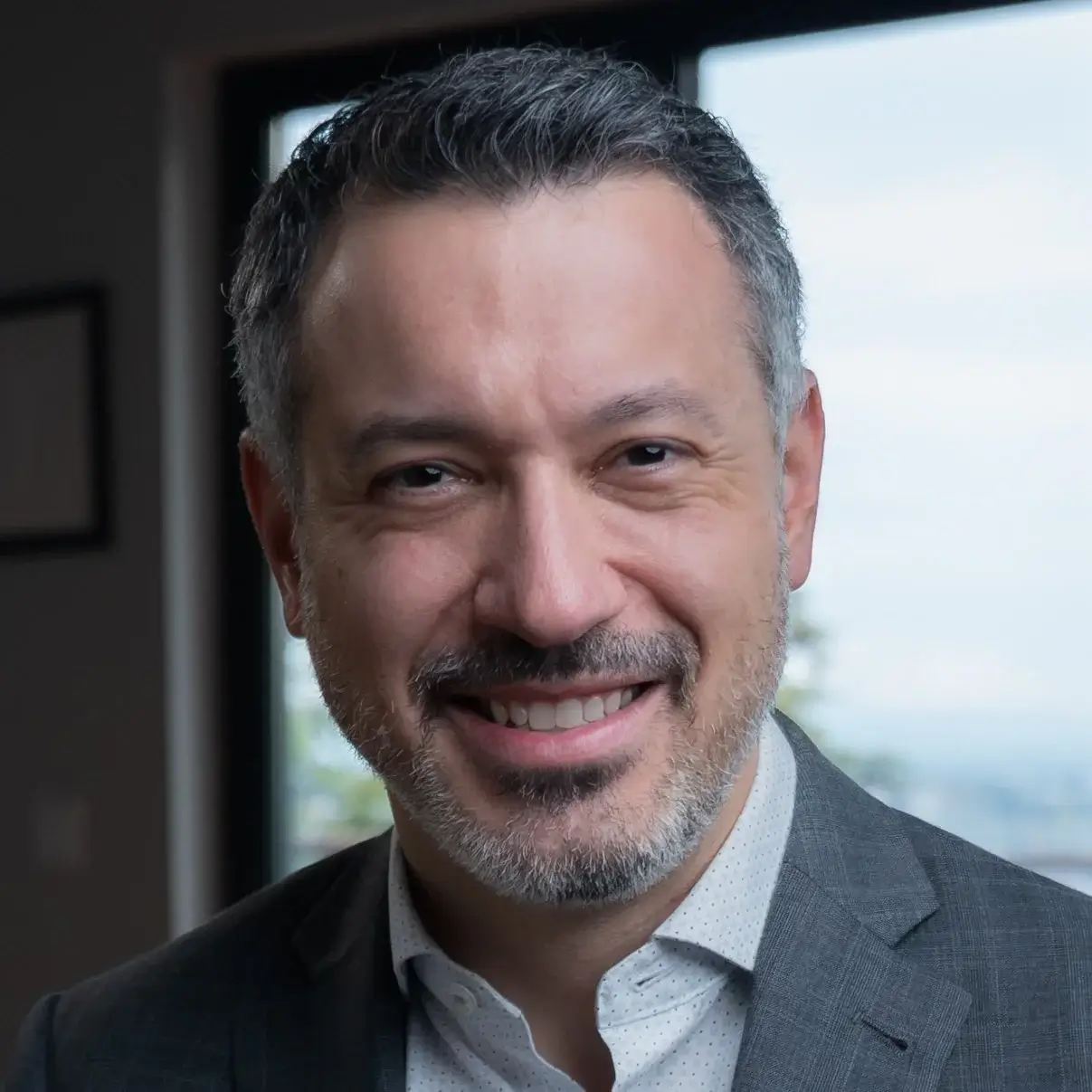 Ben Sachs headshot
